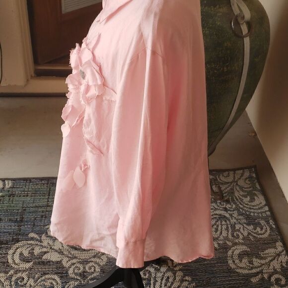 soft pink colored embellished linen long sleeve blouse size 3X - Picture 4 of 9